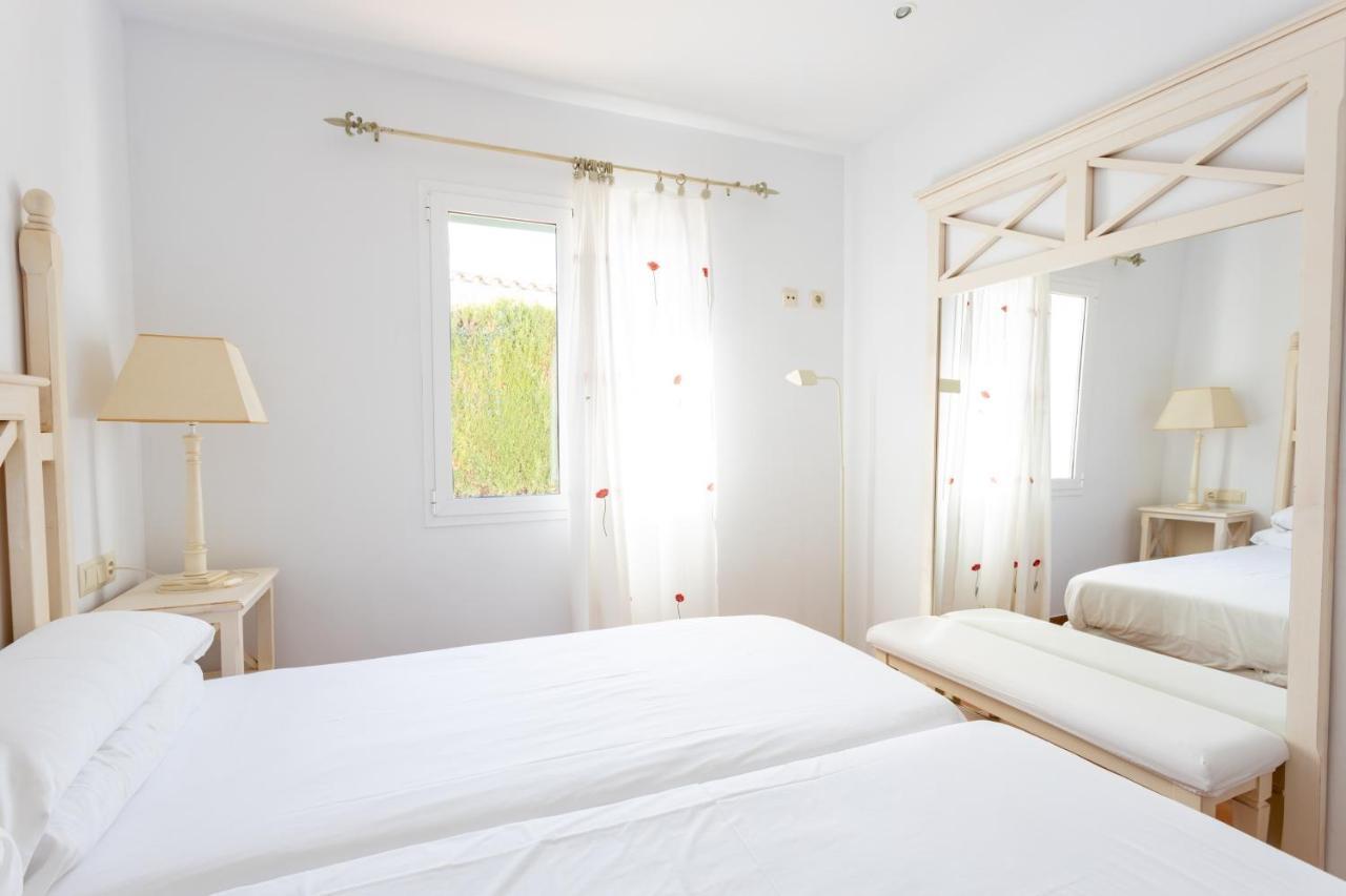 Villas Finesse By Menorcarentals Son Bou Bagian luar foto